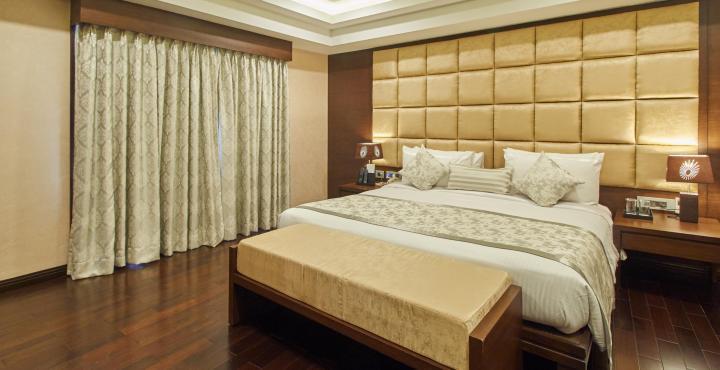 ฟอร์จูนซีเล็คแกรนด์ริดจ์ Hotel ตีรูปาติ ภายนอก รูปภาพ A bedroom at the hotel